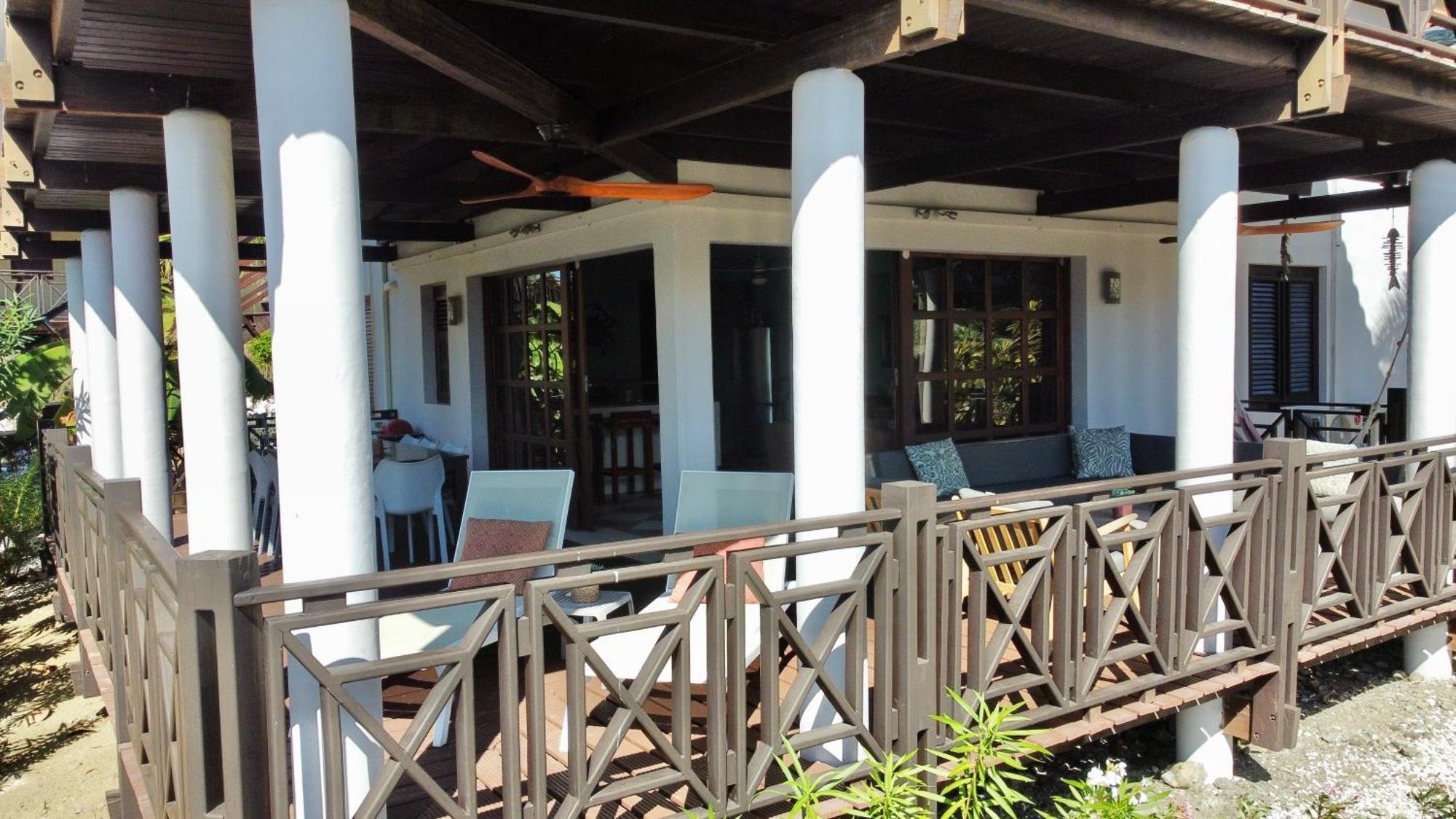 Blue Bay Beach Villas & Apartments Екстер'єр фото