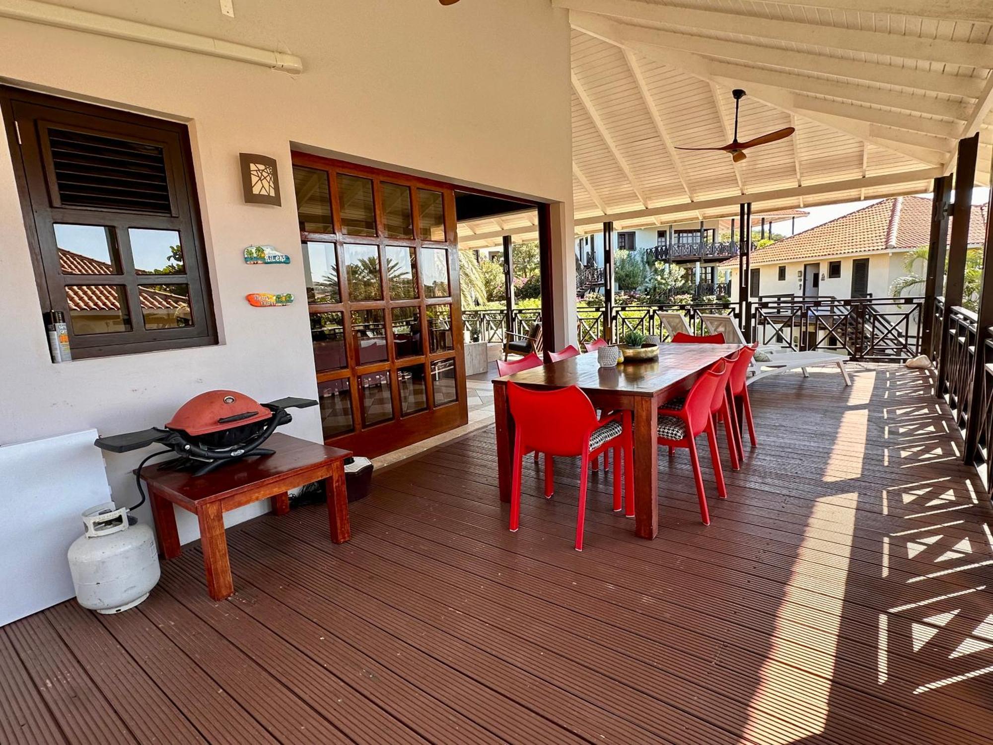 Blue Bay Beach Villas & Apartments Екстер'єр фото