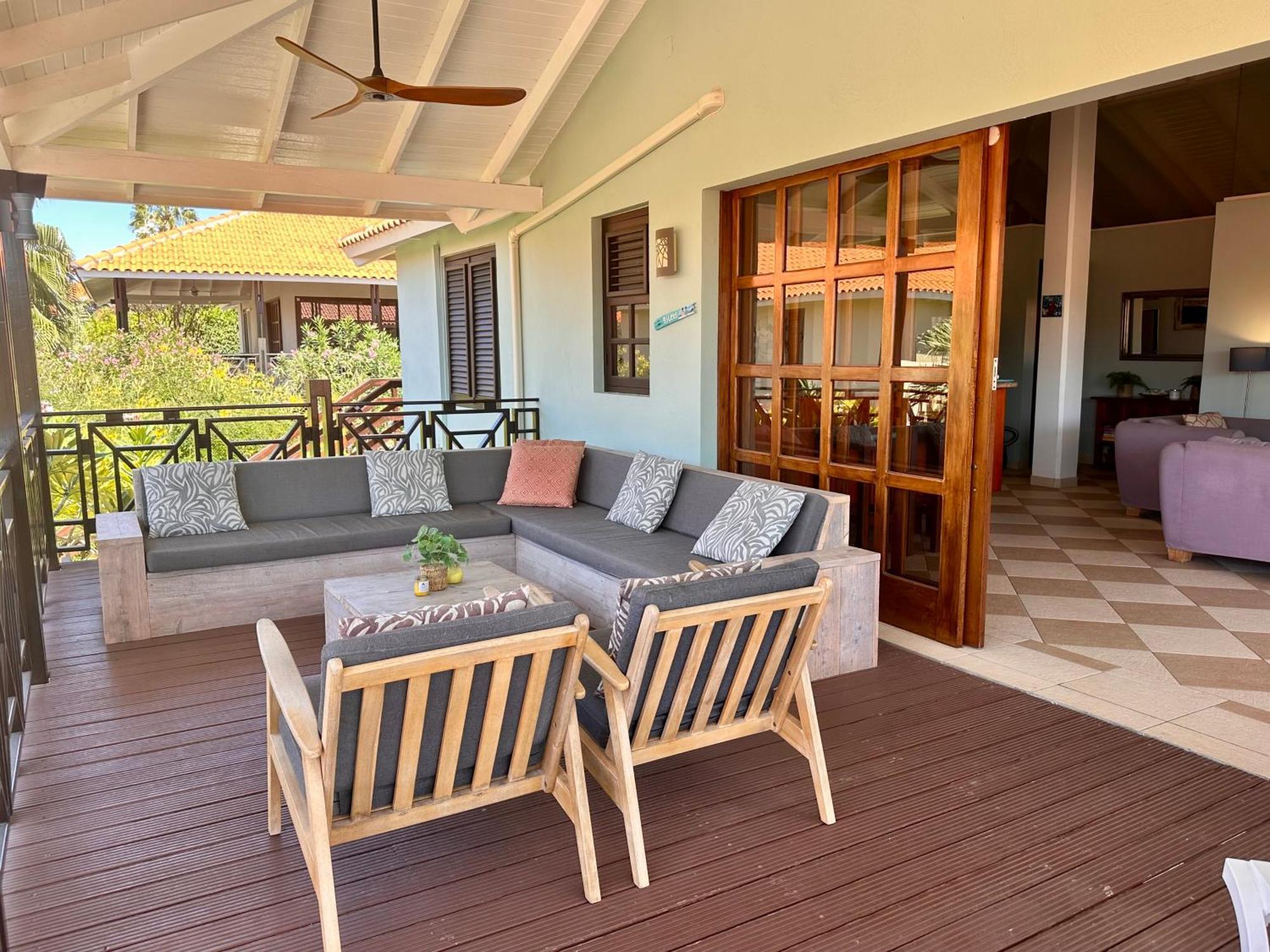 Blue Bay Beach Villas & Apartments Екстер'єр фото