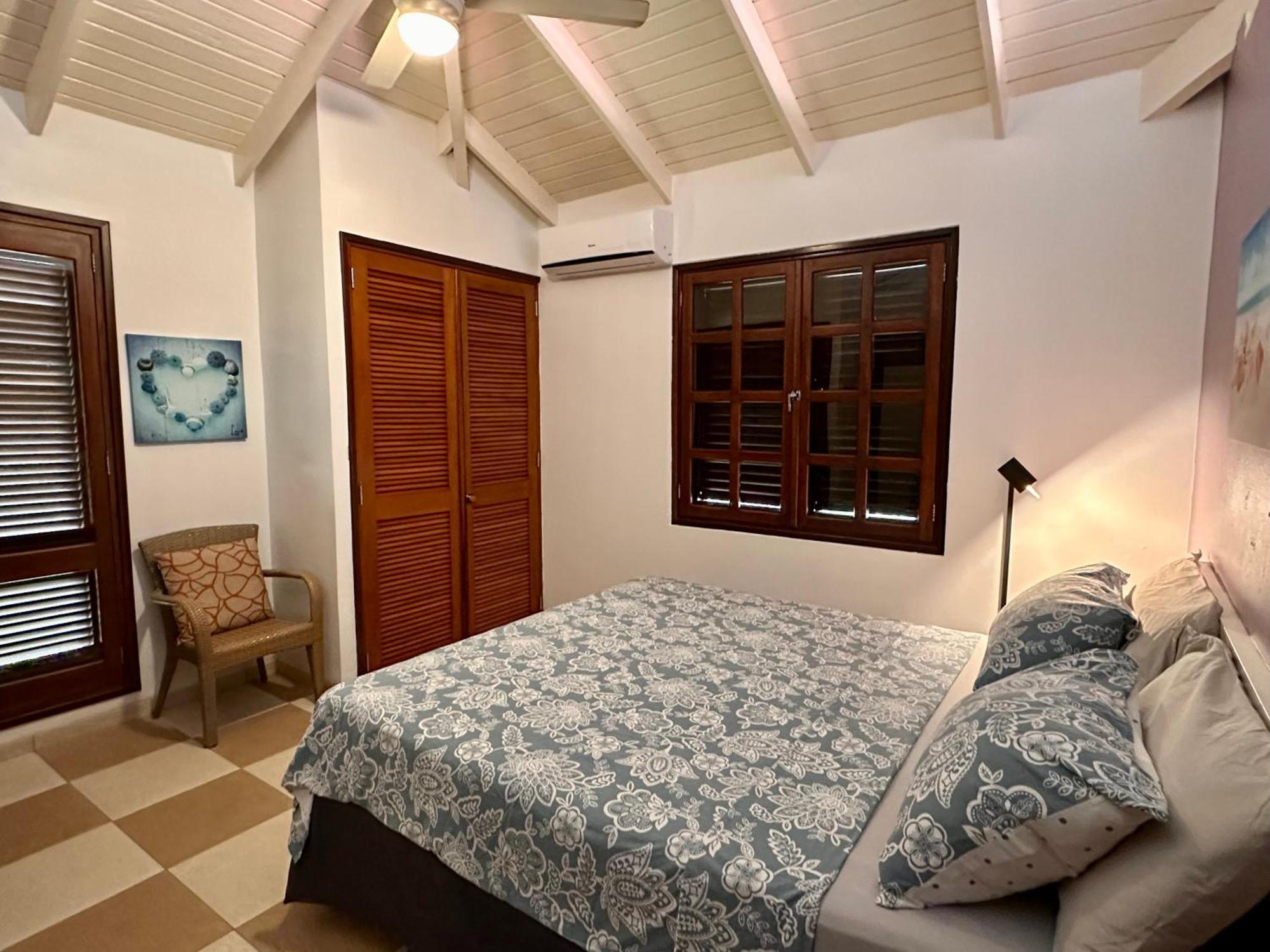 Blue Bay Beach Villas & Apartments Екстер'єр фото
